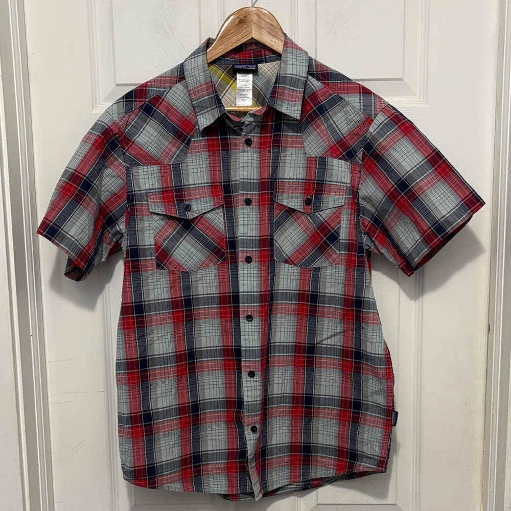 Patagonia Men's Red, Blue and Grey Plaid Short-Sleeve Shirt